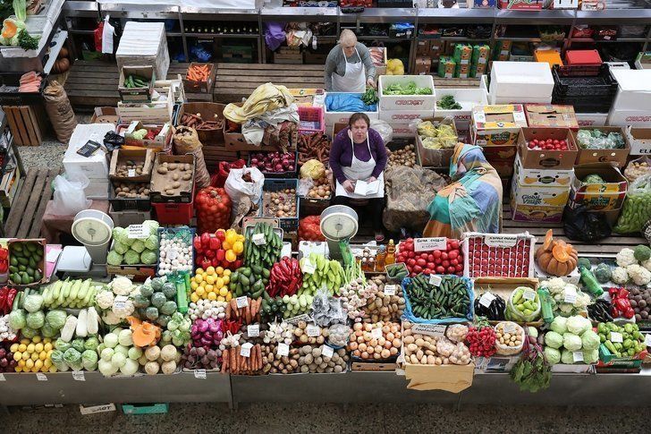 Июньские показатели продажи продуктов питания упали на 1,6% по сравнению с прошлым годом