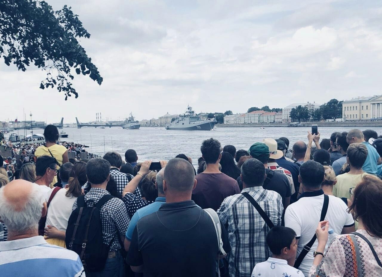 Один из главных участников репетиции – противоминный тральщик «Александр Обухов»