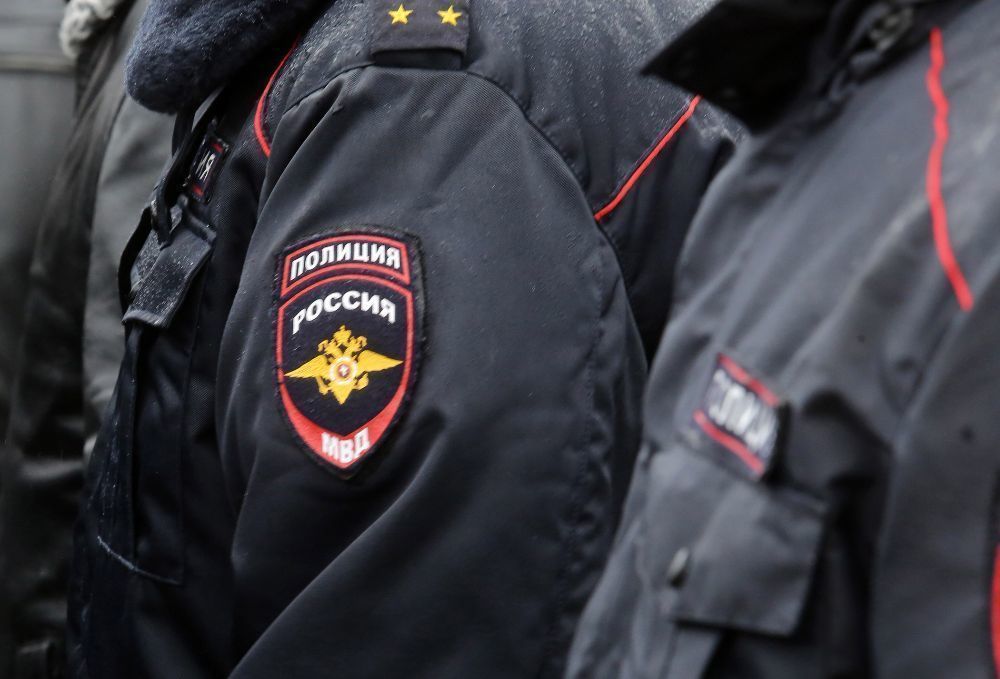 Грабитель ранил случайного свидетеля в магазине на проспекте Энгельса