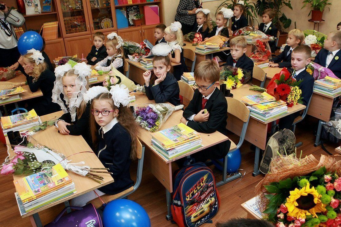 День учителя должен войти в перечень нерабочих праздничных дней России