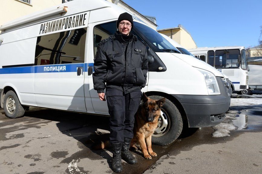 33-летний петербуржец пригрозил полиции устроить взрыв в общественном месте