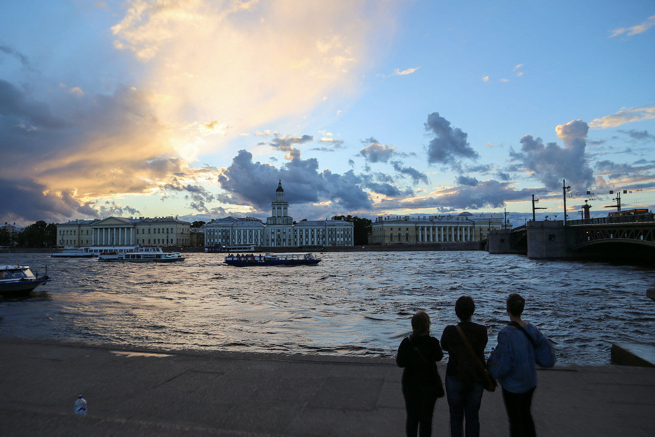 Петербург назвали самым добрым городом России