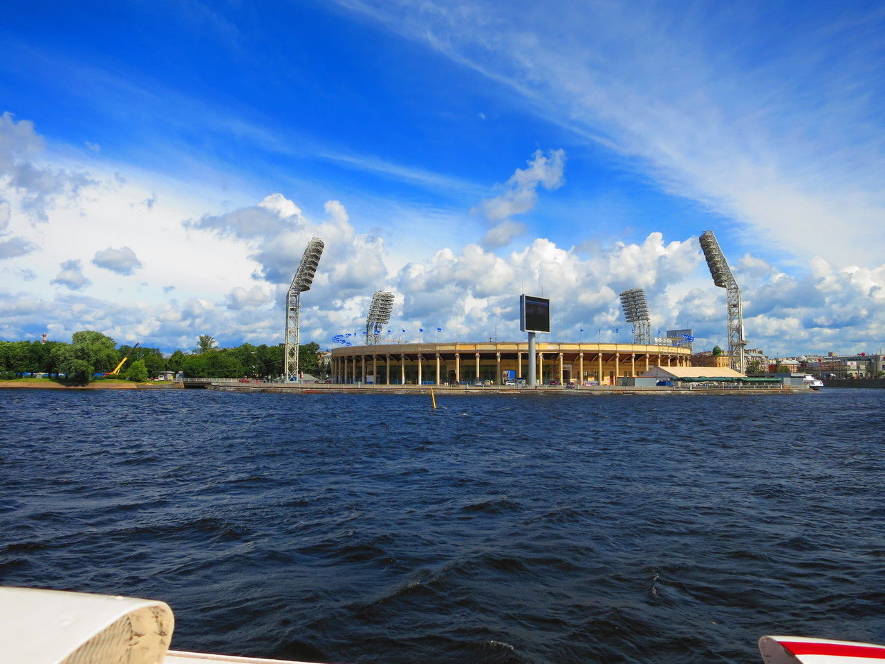 Стадион "Петровский" - один из одобренных объектов.