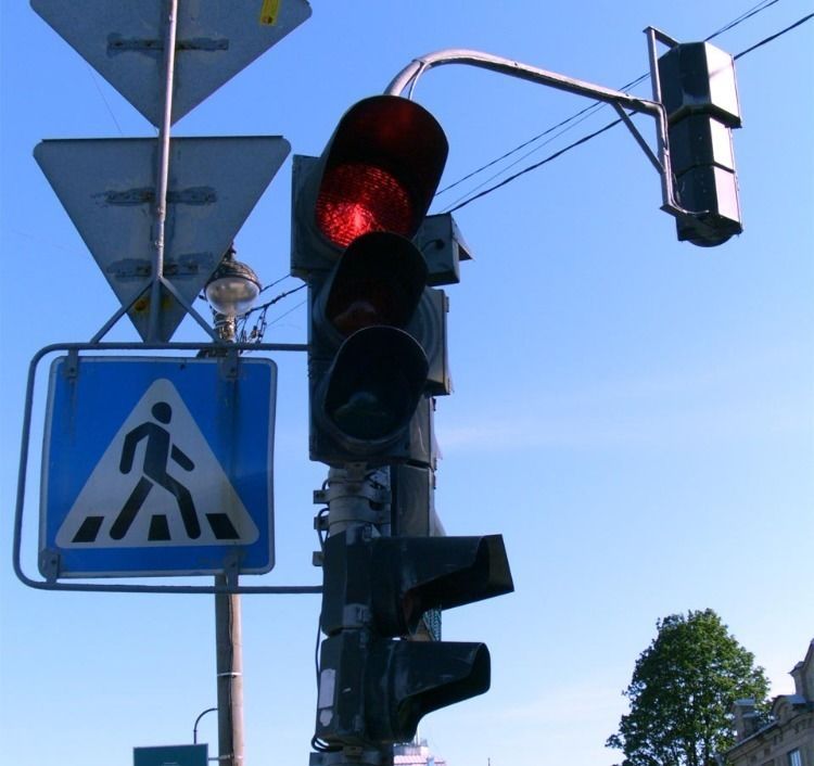 Светофоры Петербурга смогут разговаривать с пешеходами