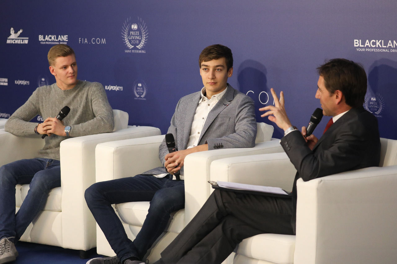 Пресс-конференция с гонщиками прошла в Петербурге