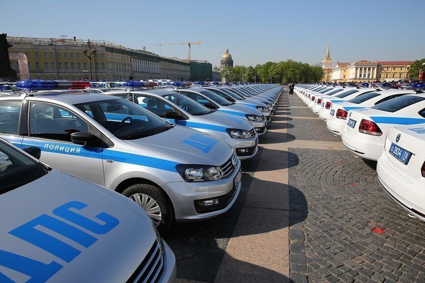 Россиянам разрешат ездить на машинах без документов