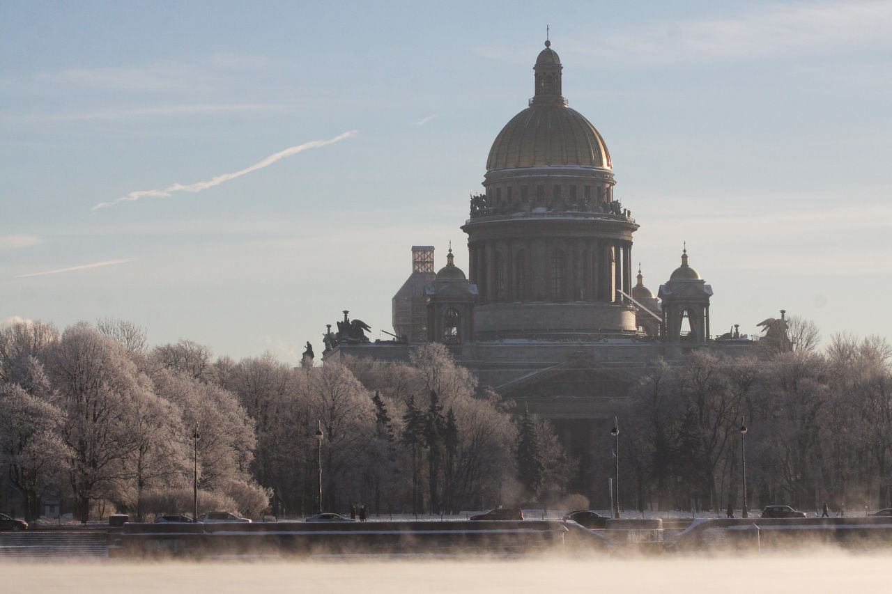 Петербург вошел в тройку самых популярных у туристов городов РФ в уходящем году