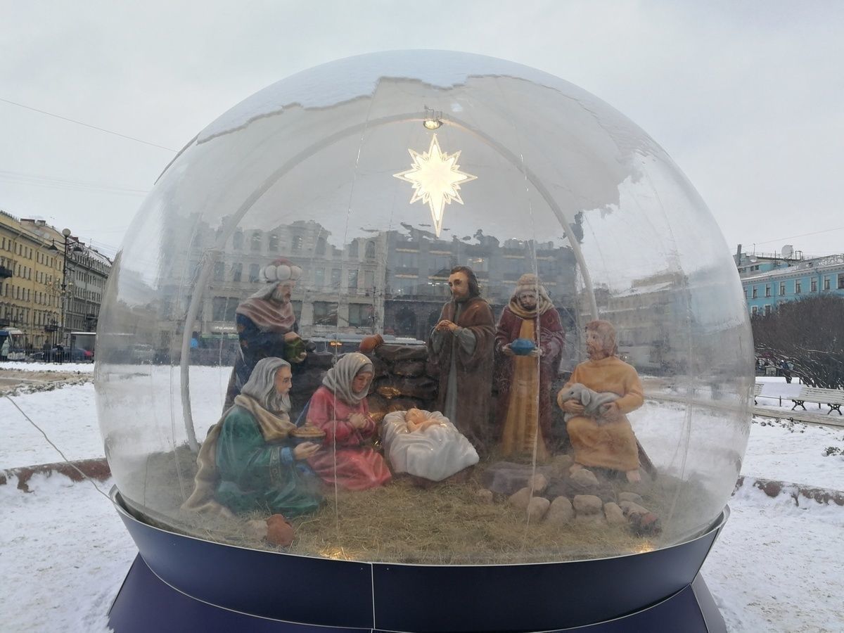 Петербург признан лучшим городом России для празднования Рождества