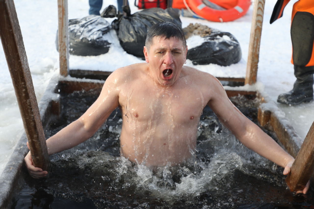 Петербуржцы поделились эмоциями после крещенских купаний