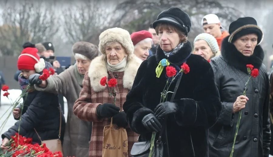 Коммунисты требуют новый закон, наказывающий за оскорбление блокадников