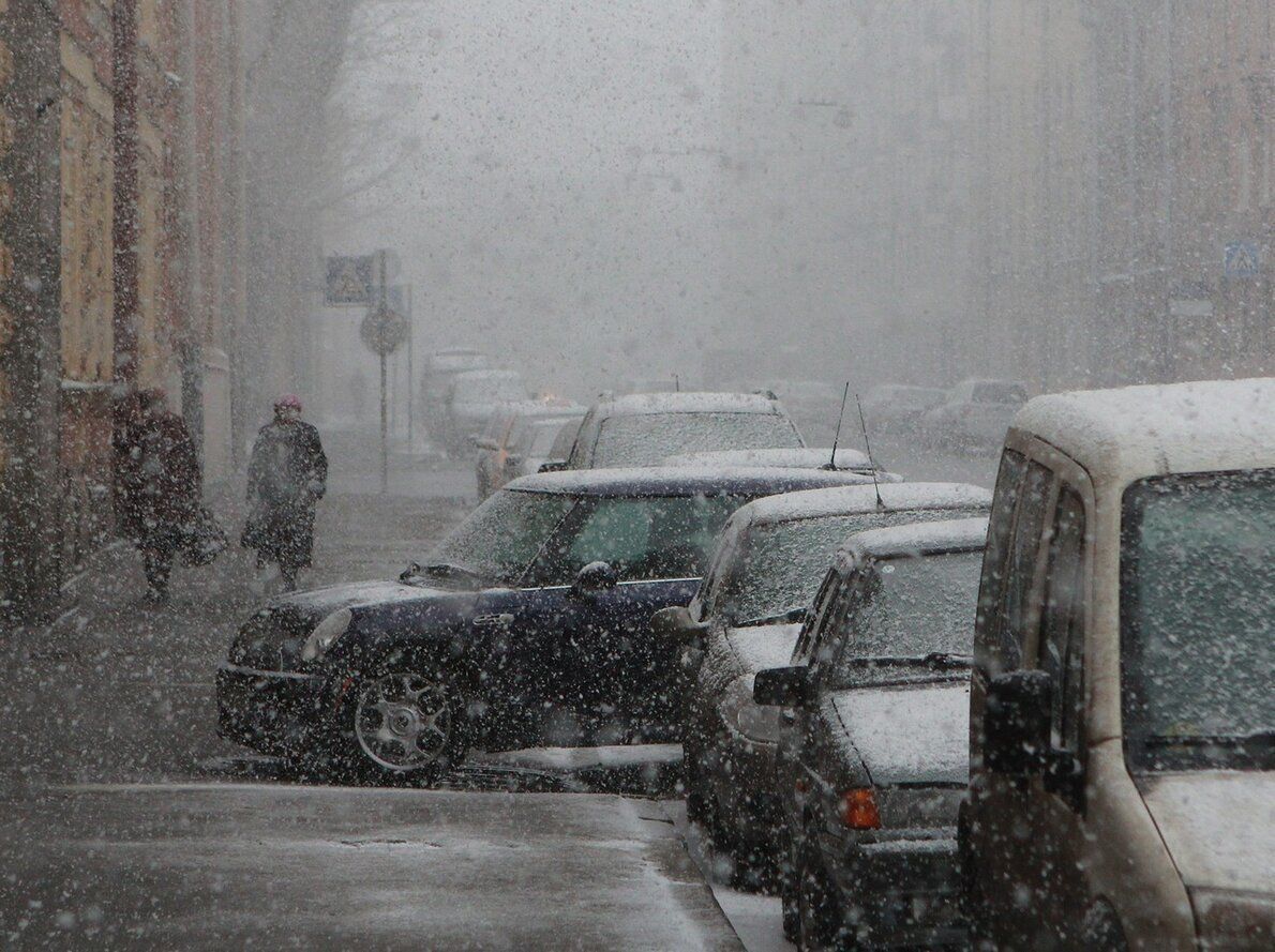 В субботу петербуржцев ожидают мокрый снег и гололед 