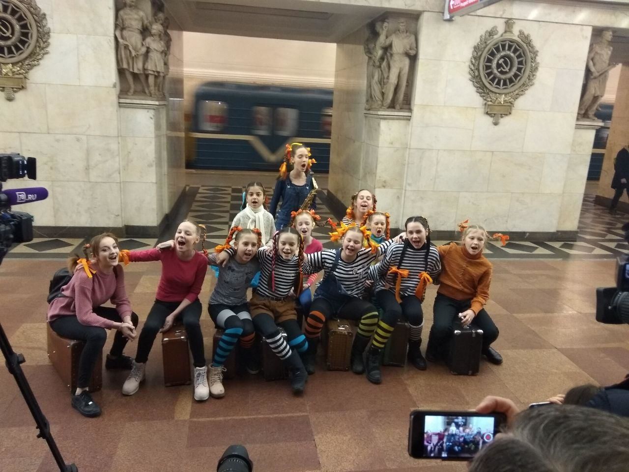 Петербургский метрополитен отметил весну маршрутом «Пеппимания»