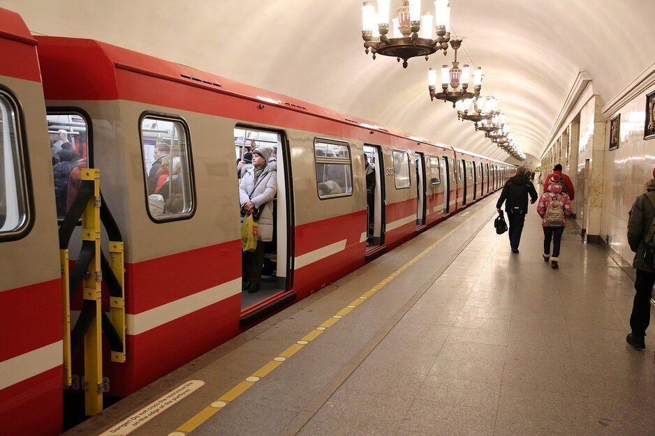 Московское метро подготовило поздравление всем влюбленным - Вести Таганки