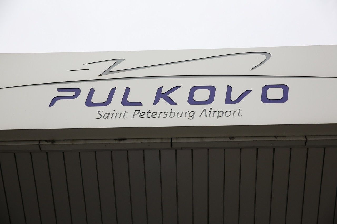 Аэропорт Пулково закрыли из-за метели 