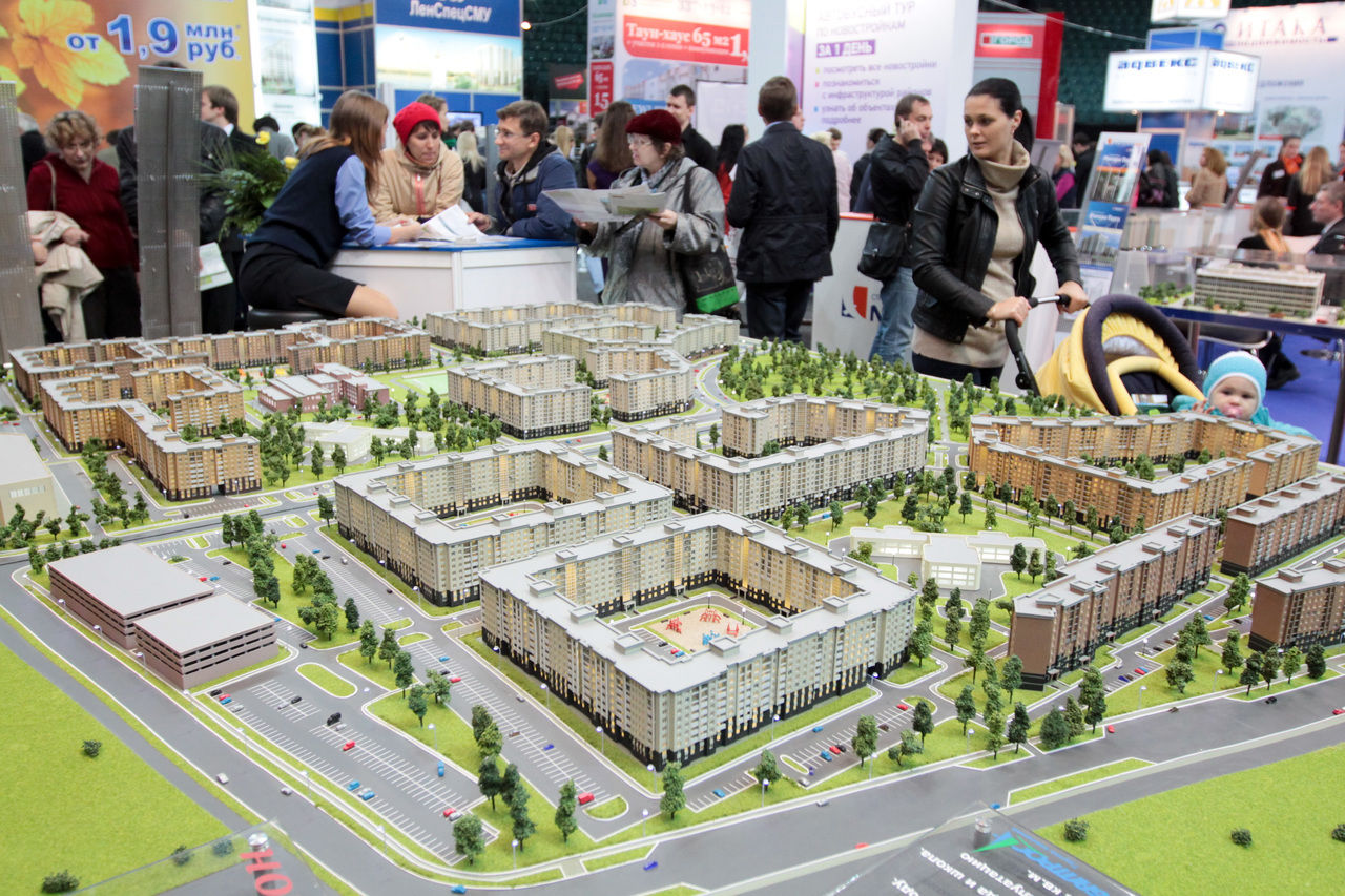 Линченко и Якушев обсудили жилищное строительство 