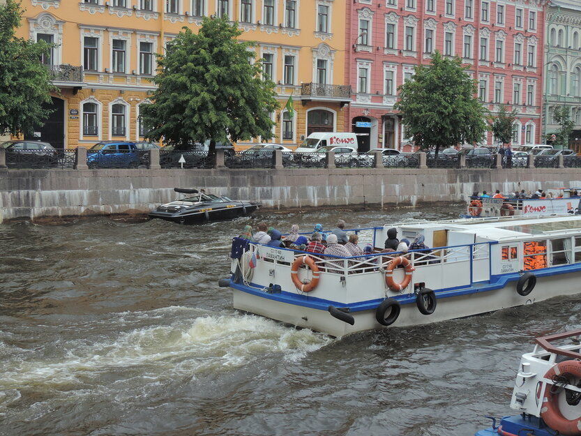 В пятницу в Петербурге откроется навигация по рекам и каналам
