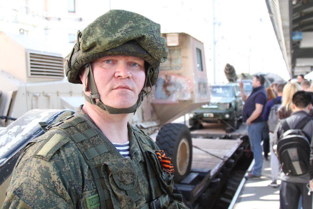 Военный эшелон с трофейнам оружием посетил Северную столицу
