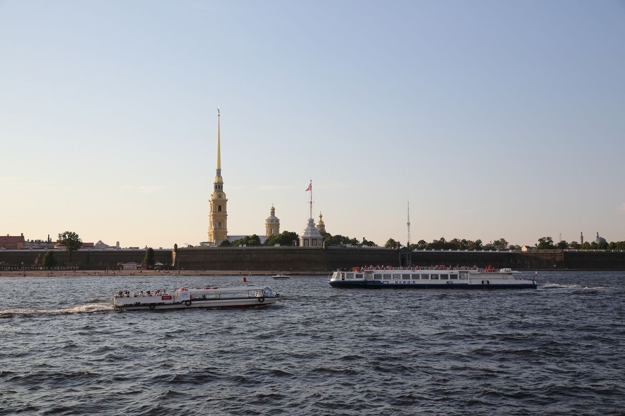 Тепло вернется в Петербург к 9 мая