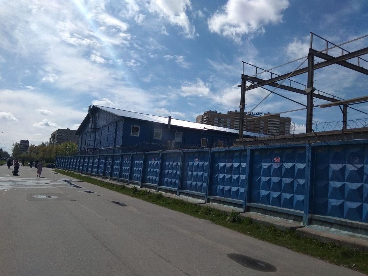 Петербуржцы просят создать сквер на месте снесенной стройплощадки «Метростроя»
