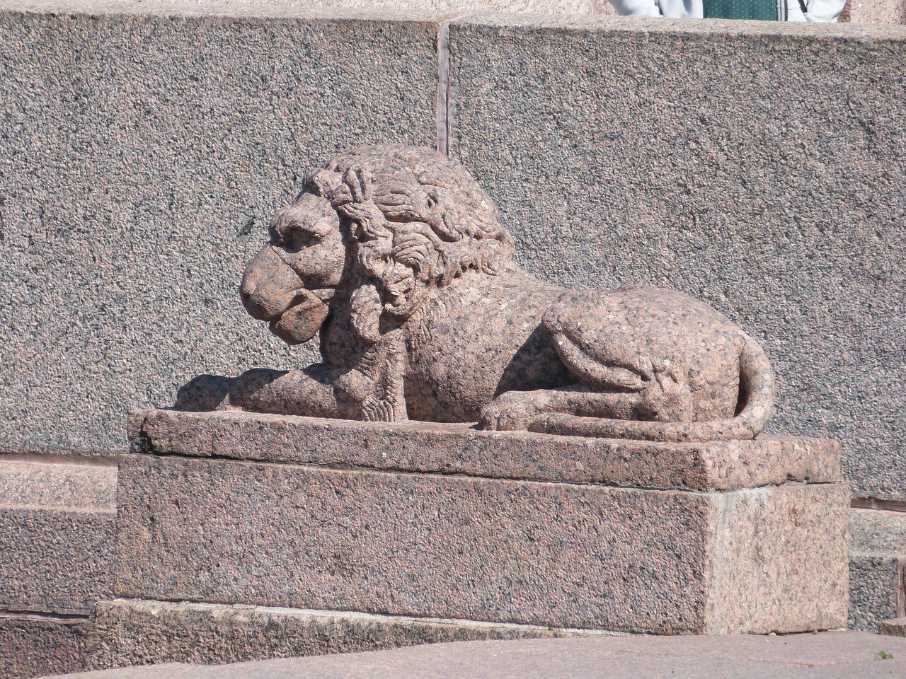 Петербург оказался в тройке популярных направлений туристов на майские праздники 