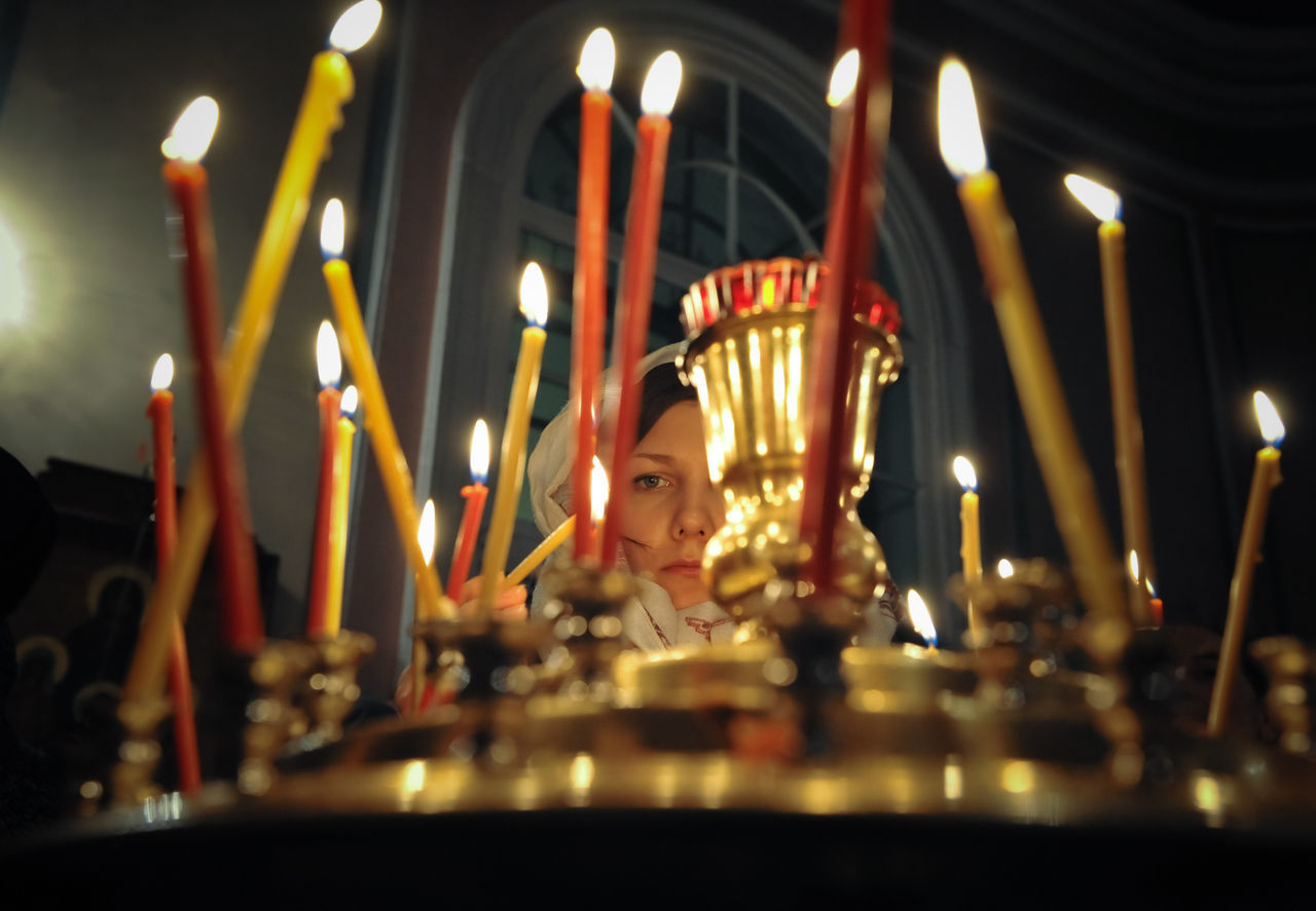 Православные христиане отмечают День Святой Троицы