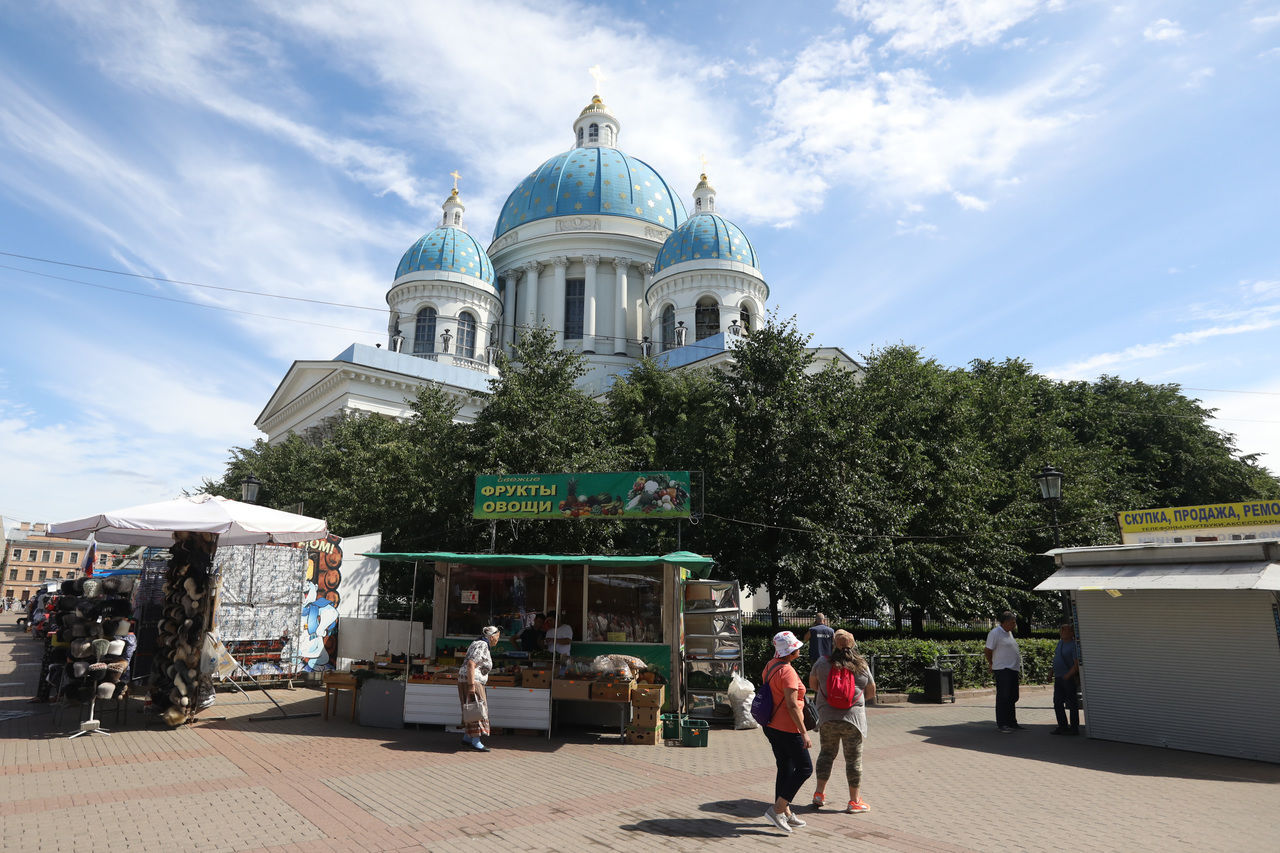 Торговцы уйдут от храма – в Петербурге хотят снести Троицкий рынок 
