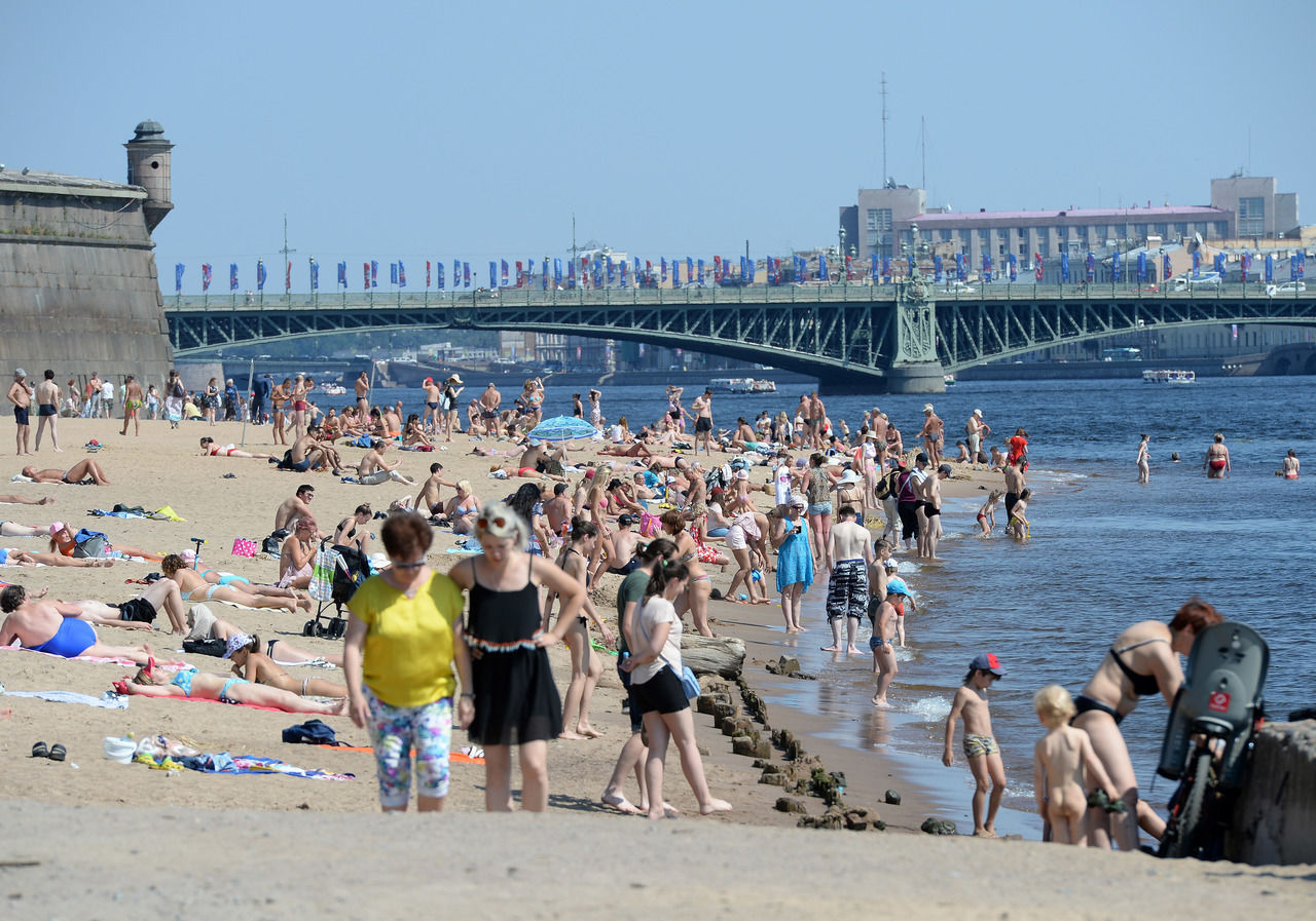 Роспотребнадзор: в Петербурге так и не появилось мест, пригодных для купания 