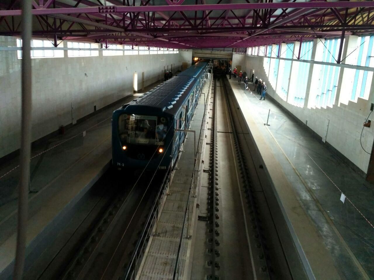 Метрополитен опубликовал уникальные кадры прохода первого поезда до станции «Шушары» 