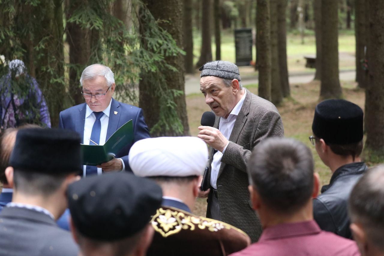 В Левашово появился памятник «Татарам – жертвам репрессий» 