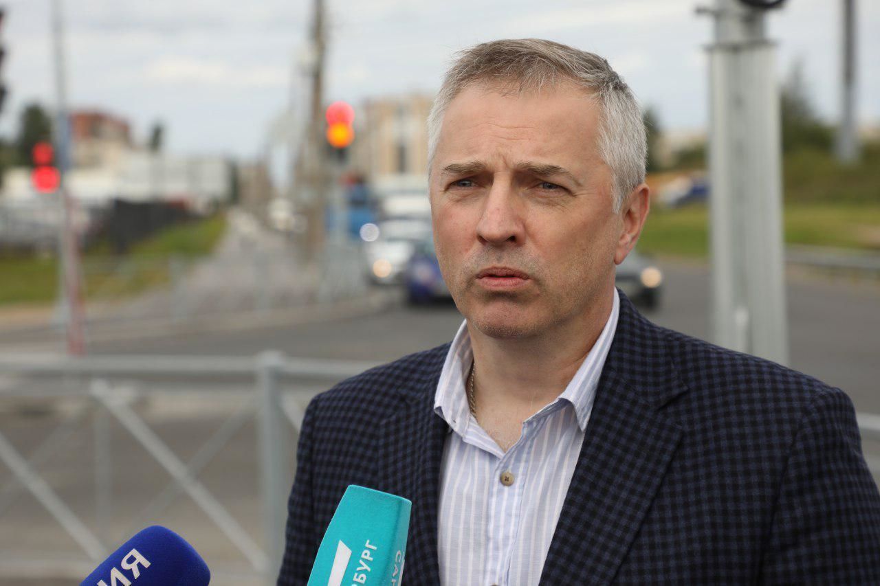 Светофоров день: как в Петербурге планируют бороться с пробками