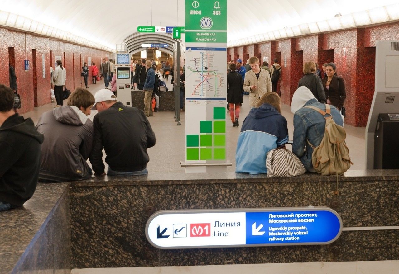 Закрывать будут меньше: в метро Петербурга изменилась система проверки бесхозных предметов 