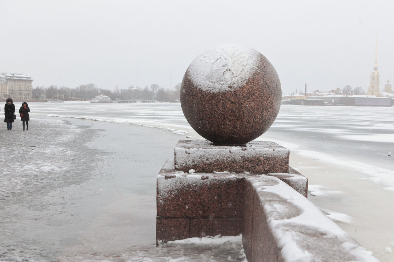 Тепло и сыро: россиянам рассказали о предстоящей зиме 