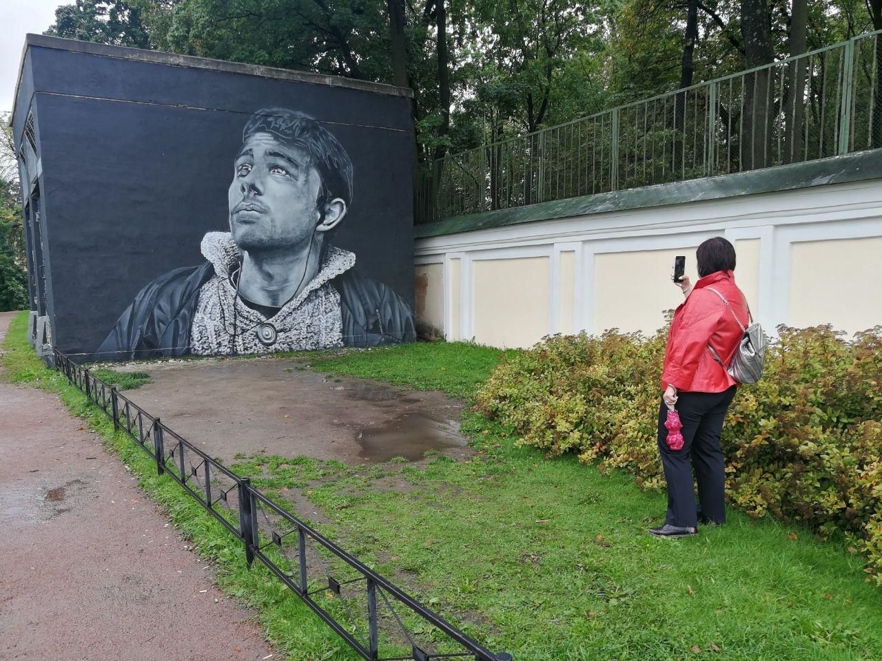 В Петербурге появилось новое граффити с Сергеем Бодровым 