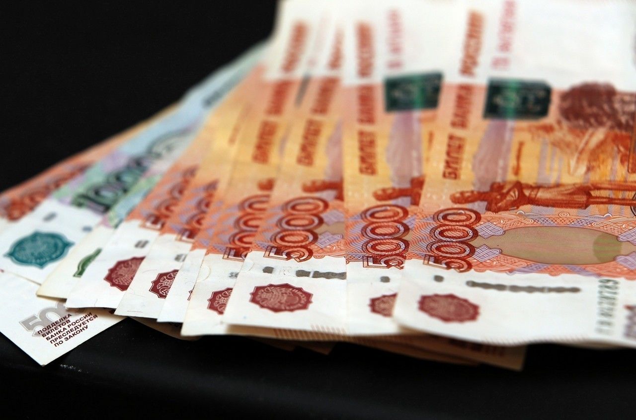 В Петербурге коммерсанты заработали на обналичивании денег более 50 миллионов рублей