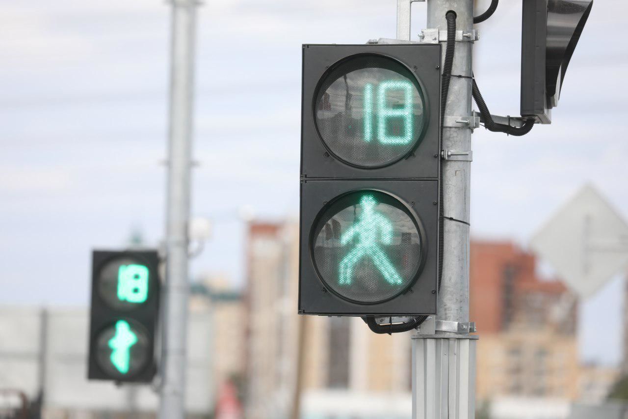 В Невском районе шесть светофоров оборудовали устройством голосового сопровождения