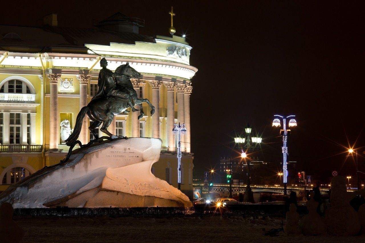 Петербург назвали одним из самых популярных городов России у иностранцев 