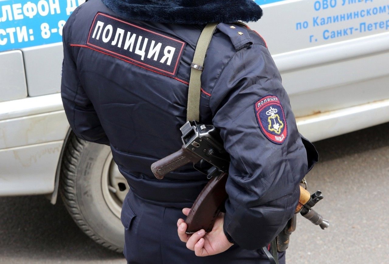 Молодой петербуржец сам поймал грабителей и удерживал их до приезда полиции