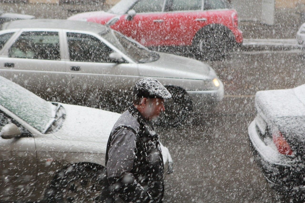 Во вторник петербуржцам пообещали мокрый снег и дождь 