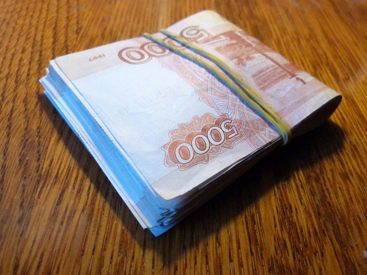 Полмиллиарда рублей вернули: клиентам рухнувшего Невского народного банка стали выплачивать деньги