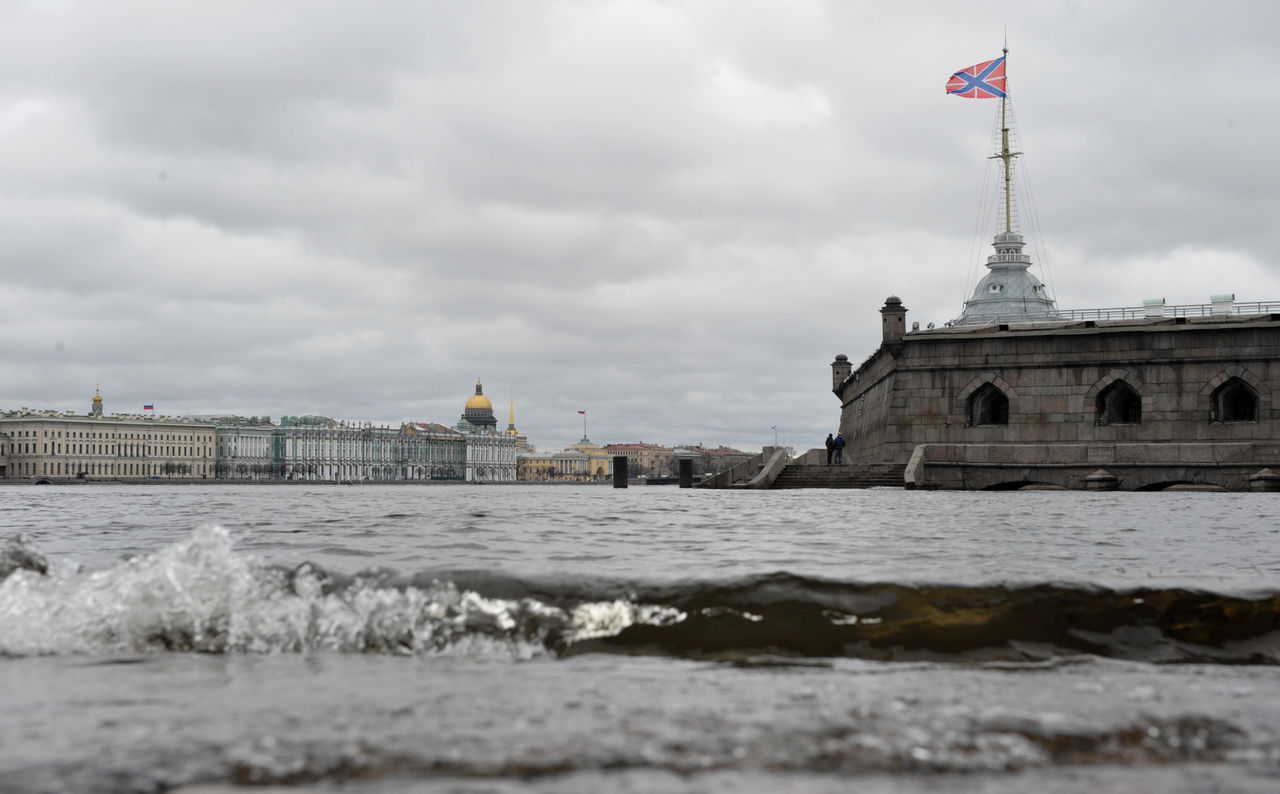 МЧС: в субботу в Петербурге ожидается усиление ветра до 18 метров в секунду 