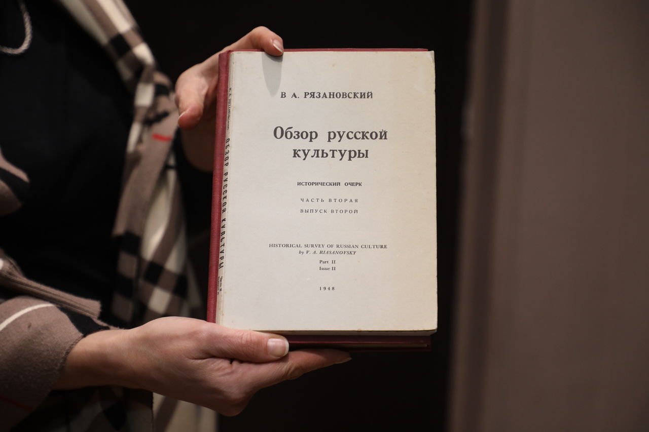 В коллекции можно найти много книг по истории культуры и искусства