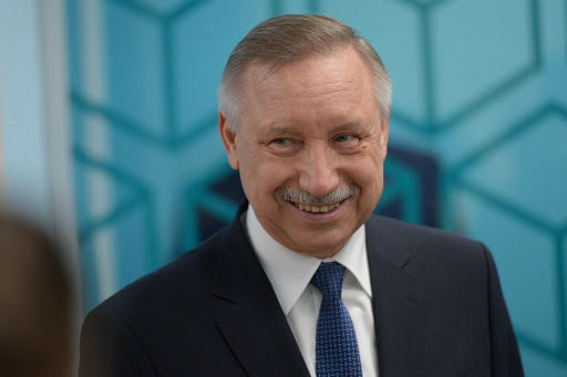 Александр Беглов посетил колледж Петербургской моды 