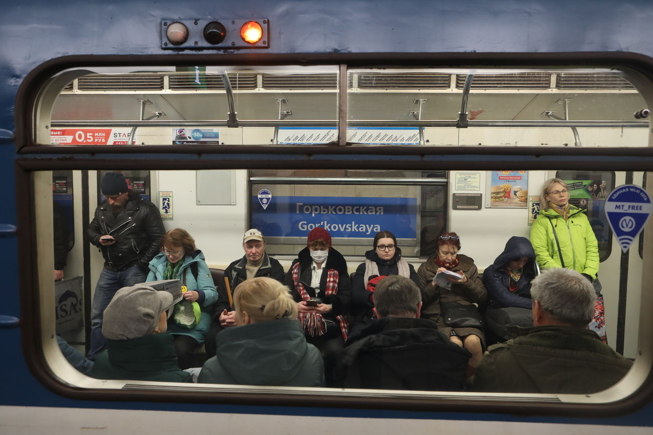 «Чем меньше людей в вагонах, тем лучше для них самих»: эксперт прокомментировал последствия карантина в петербургском метро 