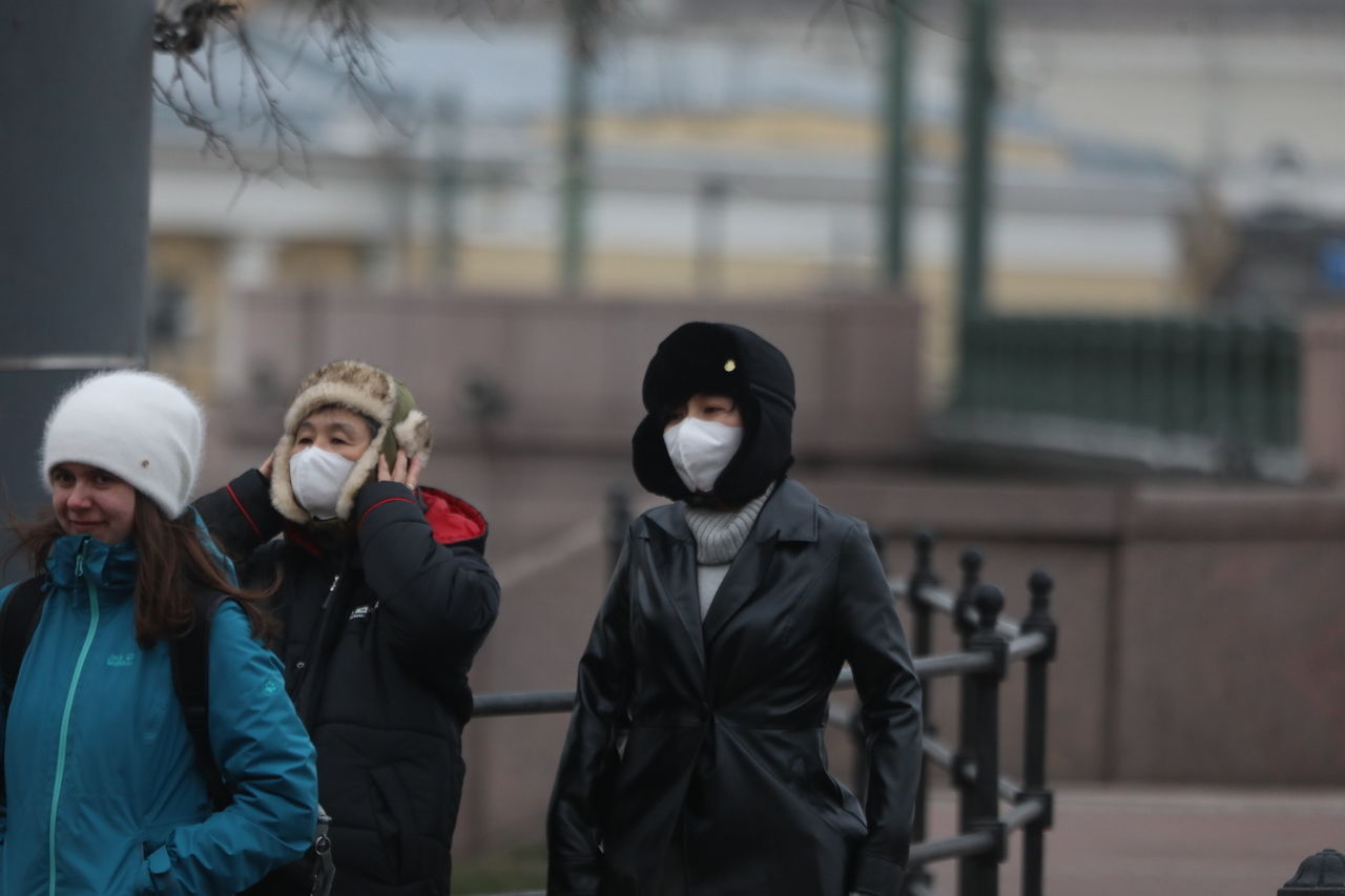 Сезонная беда: в Минздраве рассказали о спаде активности коронавируса в России