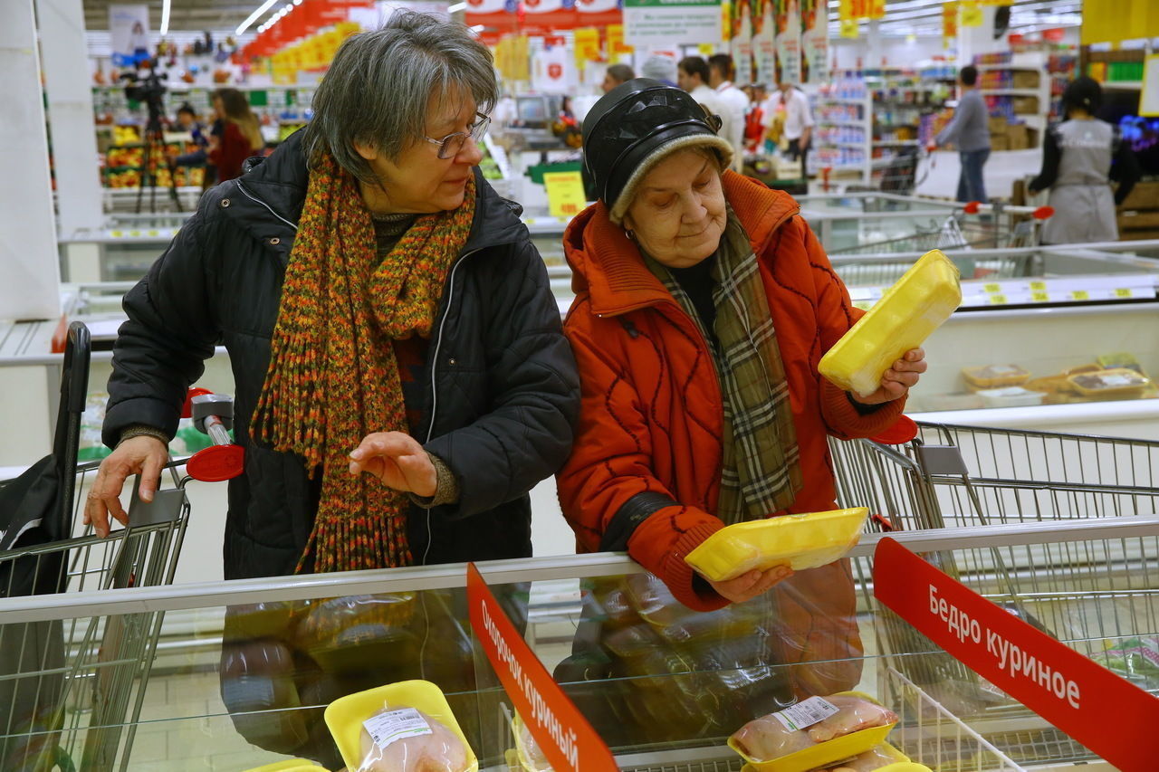 Для пожилых петербуржцев открыта новая горячая линия по вопросам соцподдержки 