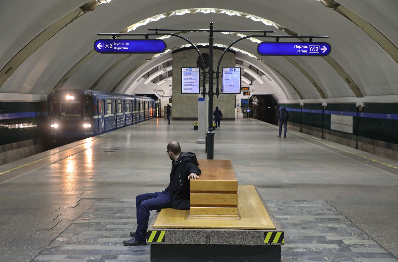 Петербуржцы сидят дома: пассажиропоток в метро сократился на 86 процентов 