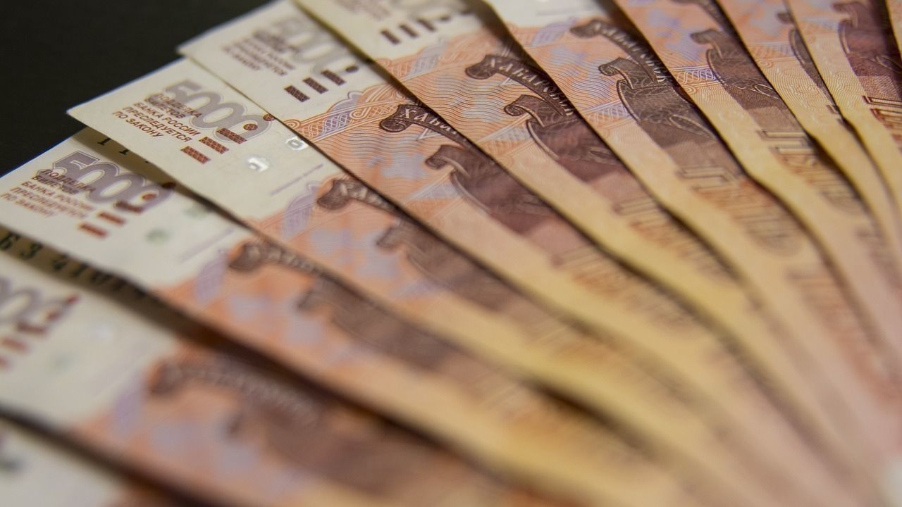Сотрудник МЧС получил по липовой справке о разуршенном гараже 130 тысяч рублей