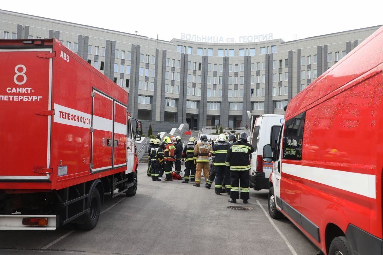 В МЧС рассказали о гибели пяти пациентов при пожаре в больнице Святого Георгия 
