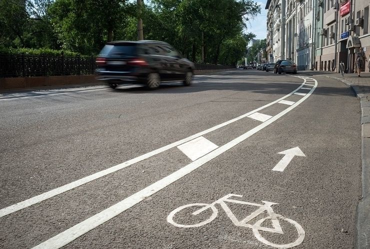 К ноябрю в Петербурге завершат строительство двух новых велодорожек 