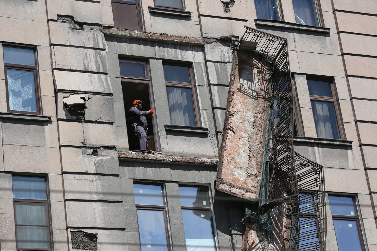 В каком состоянии балконы старых домов в Новосибирске?